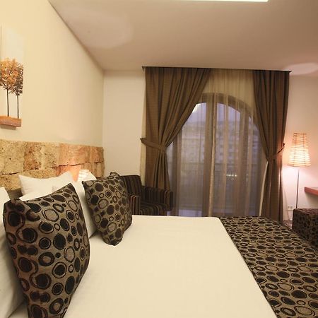 Monoberge Hotel Byblos Phòng bức ảnh