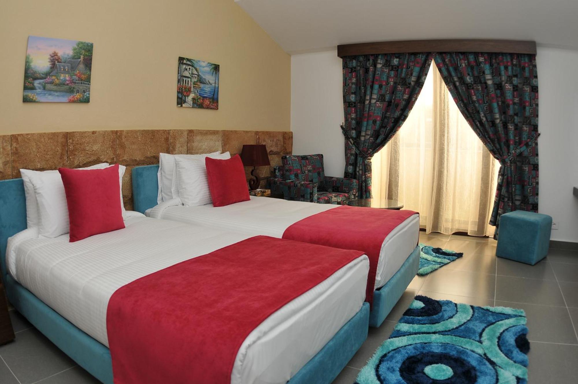 Monoberge Hotel Byblos Phòng bức ảnh